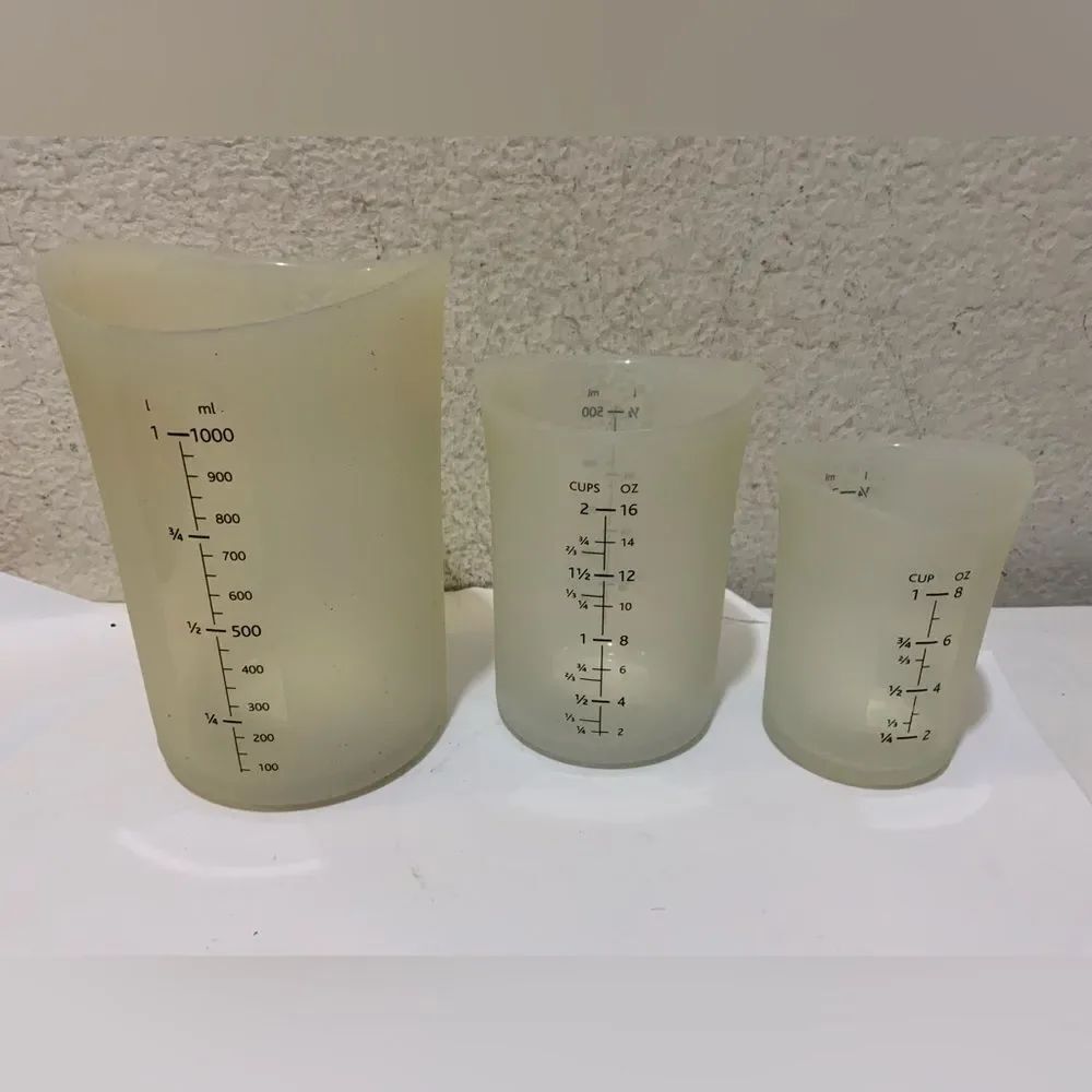 iSi Basics Measuring Set of 3 Silicone Flexible Mesauring Cup G23